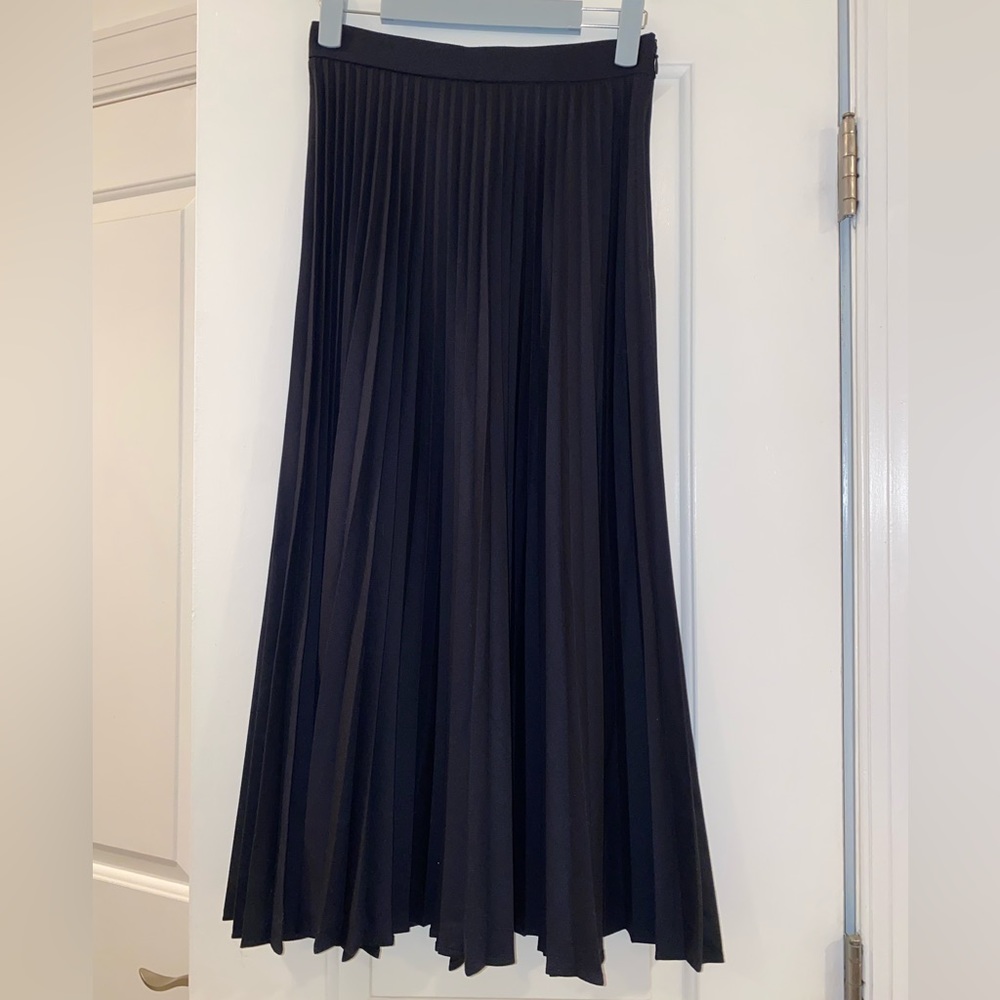 & Other Stories tea length pleated knit navy blue skirt size US 4